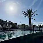 Casa Natura Deluxe & * קאלורה