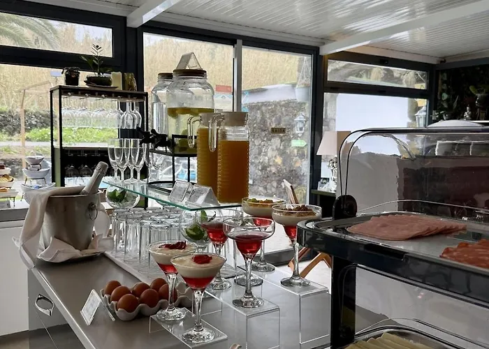 Casa Natura Deluxe & Lejlighed Caloura